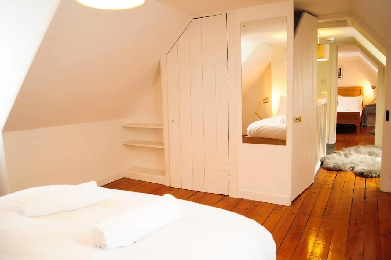 Beautiful Bohemian 2Br Flat In The Cowgate Apartman Edinburgh